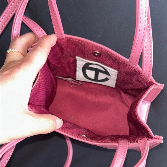 Telfar small pink bag in corned beef - Picture 4 of 4